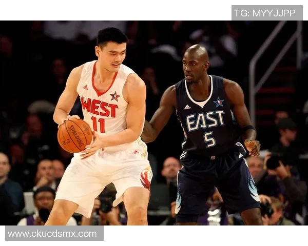 姚明与球员的传奇故事:从NBA巨星到中国篮球的引领者 姚明与球员的传奇故事:从NBA巨星到中国篮球的引领者