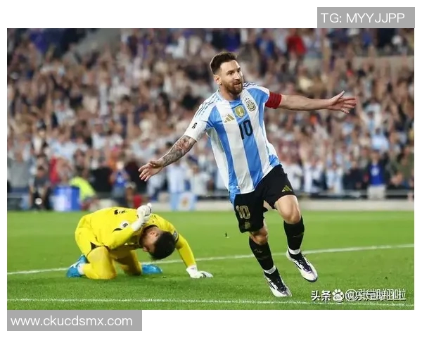 足球明星旋转挑战赛精彩瞬间集锦展现球技与魅力的完美结合