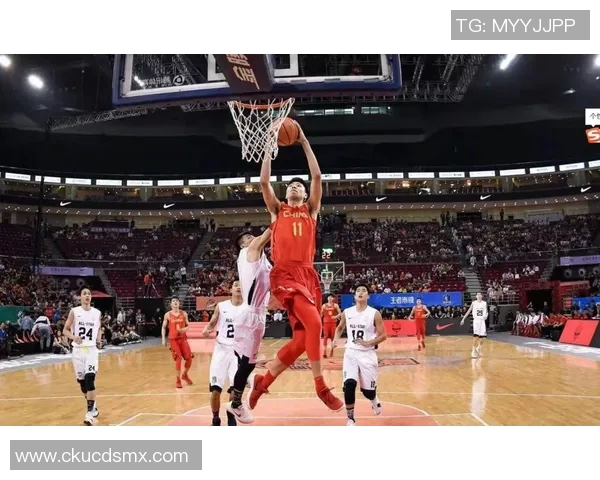 霸气男篮球明星壁纸尽显运动魅力与风范，尽享激情与力量的视觉盛宴